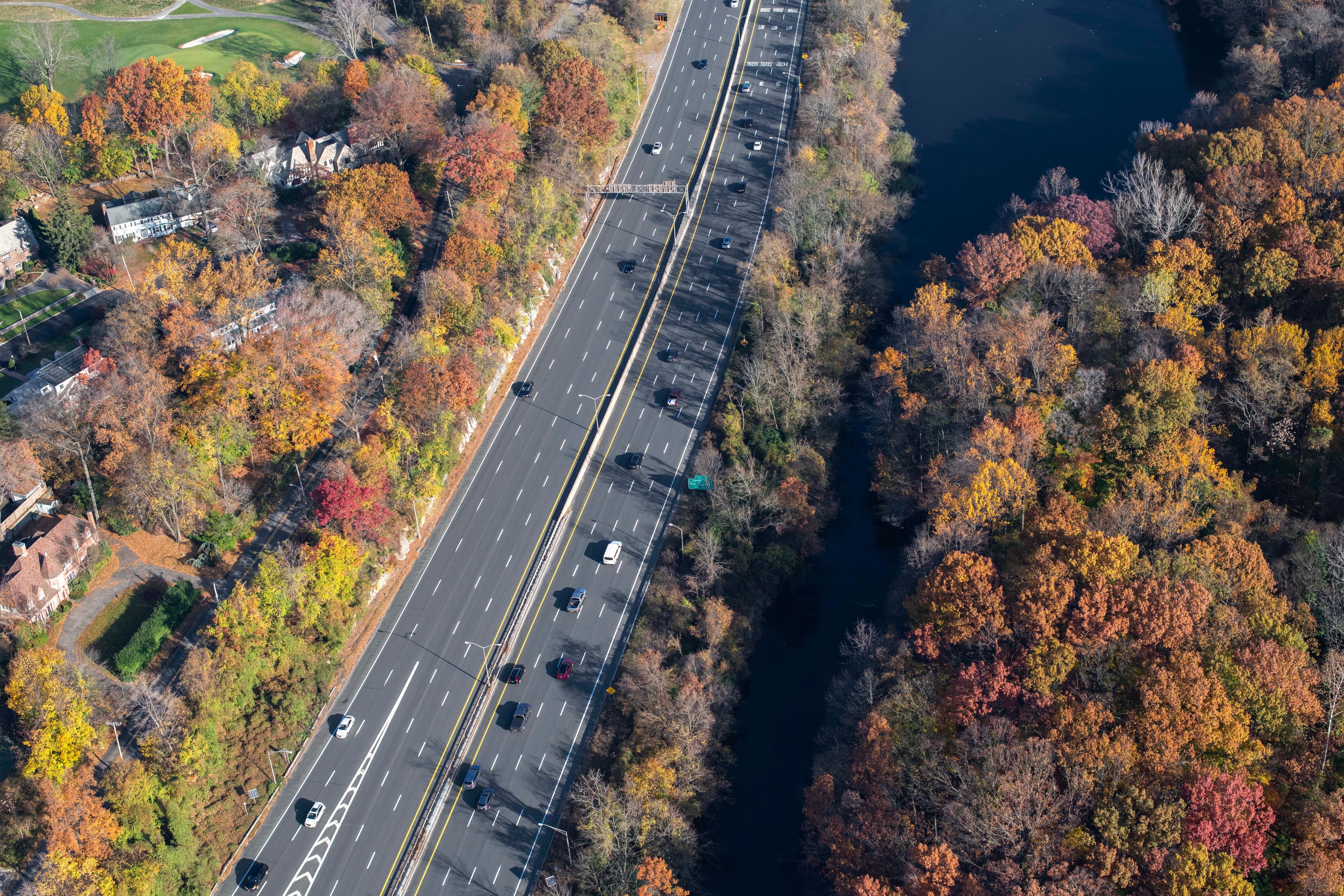 Connecticut countryside highway